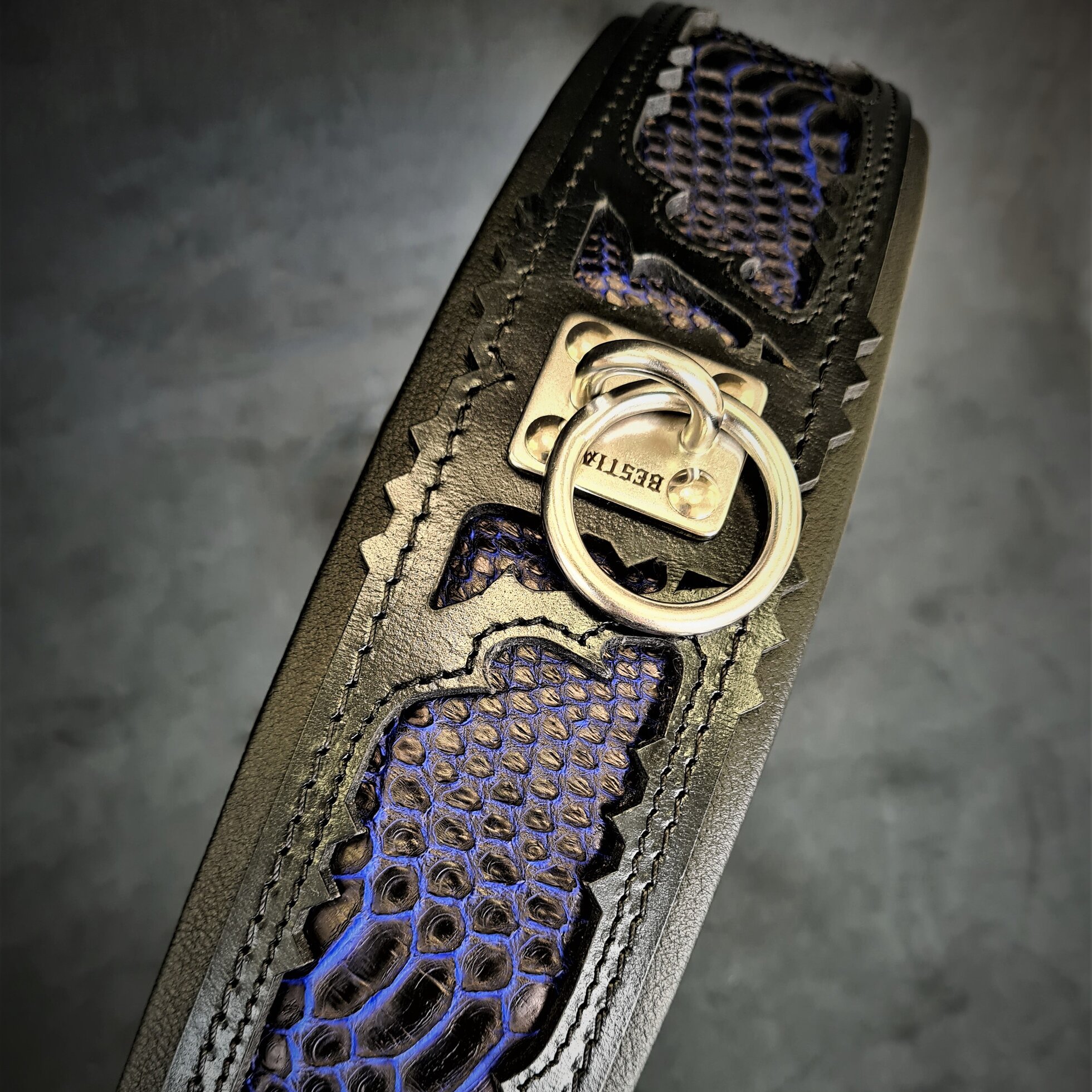 Halsband "Indigo" groß