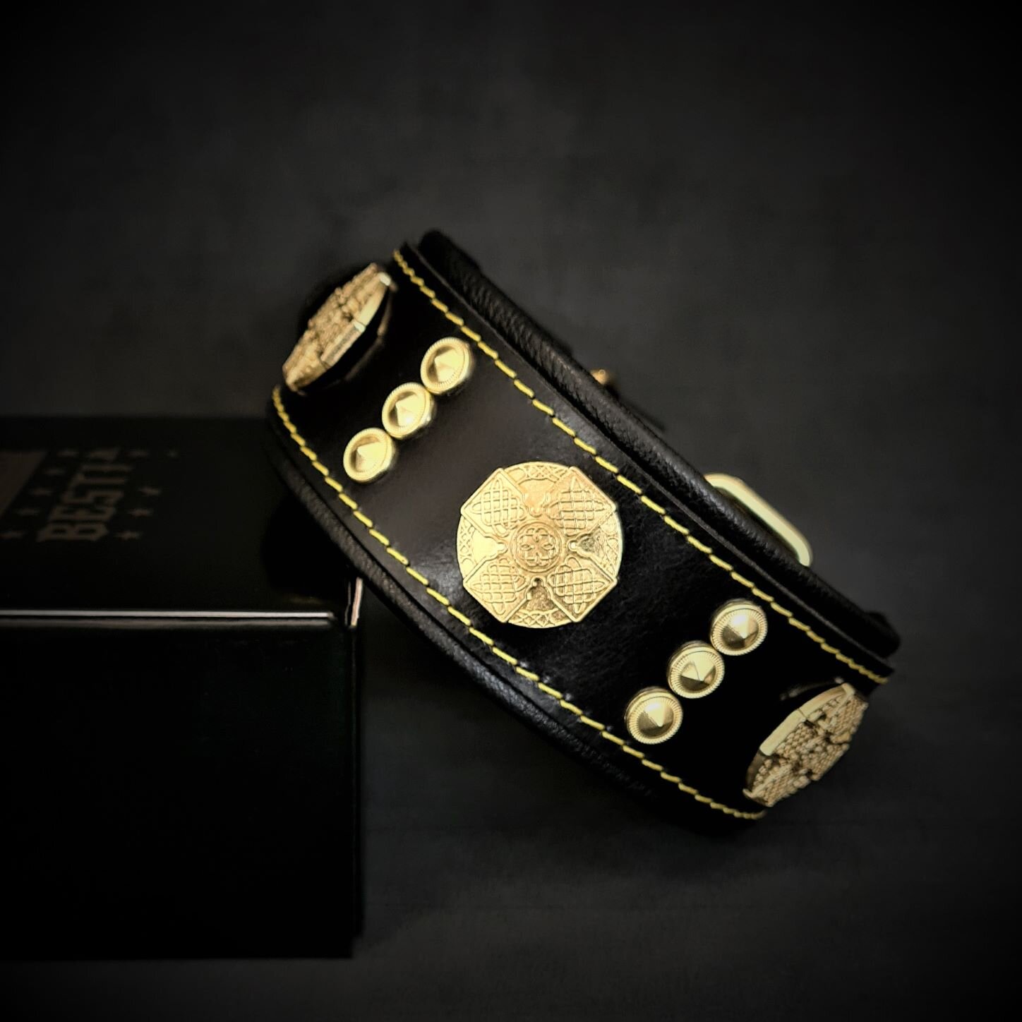 Halsband "Maximus" mittel/klein
